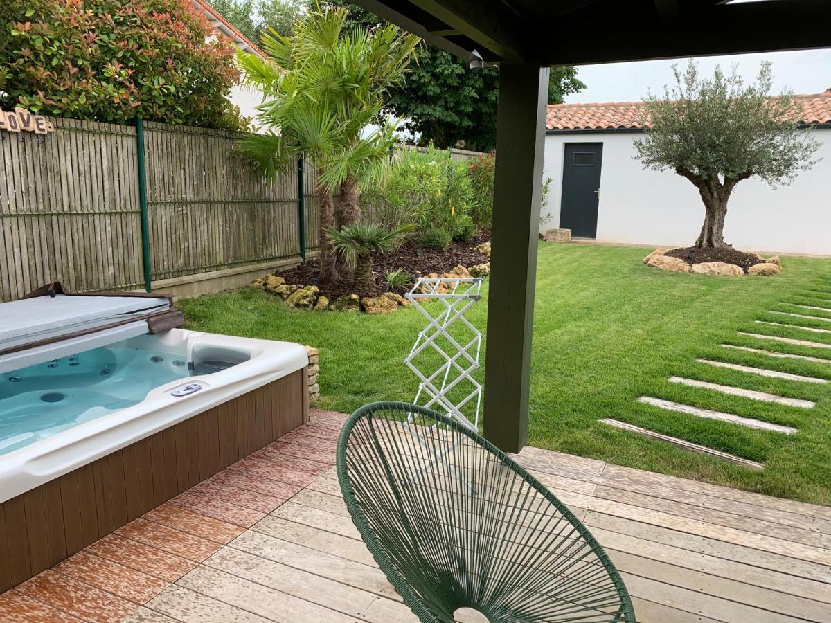 Les Jardins Des Brandes Villa La Rochelle  Exteriör bild
